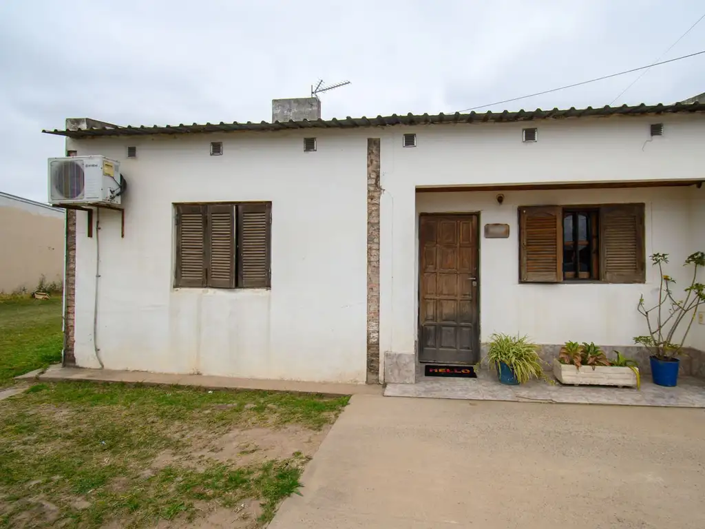 Remax vende casa de dos dormitorios en Santo Tomé!