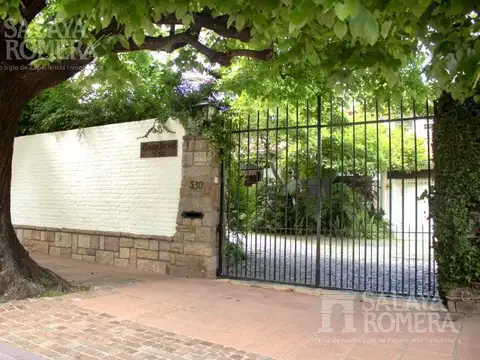 Casa en Venta con 4 Dormitorios ubicado en La Lucila - Foto 0