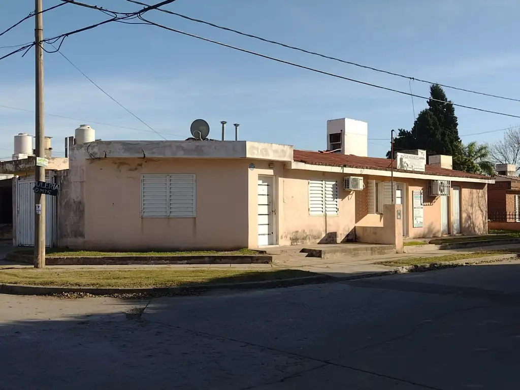 VENTA 2 CASAS EN BARRIO CERVECEROS IDEAL RENTA