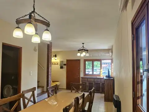 Duplex de 4 Ambientes en Venta - Apto Credito Hipotecario