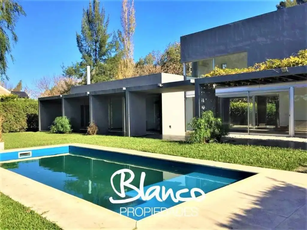 Casa  en Venta en El Mirasol, Pilar, G.B.A. Zona Norte - BLA0629_LP534559_2