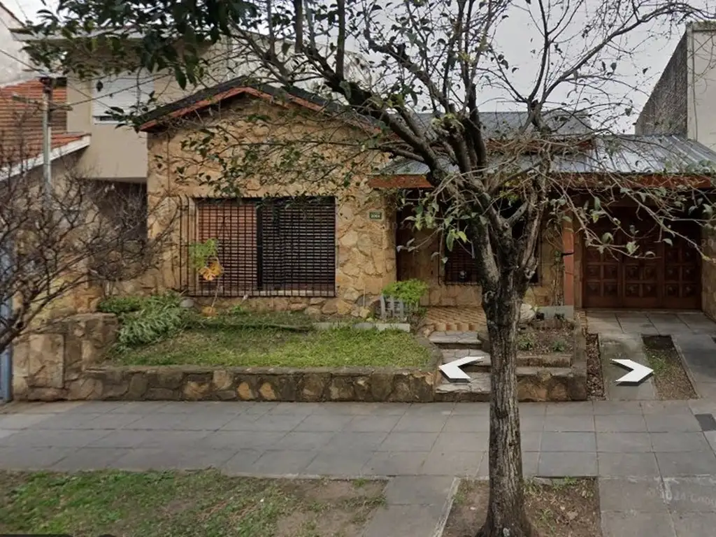 VENTA CASA EN OLIVOS - 3 DORMITORIOS