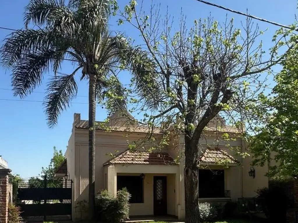 Casa - Venta - Argentina, Lujan - General Paz 1300