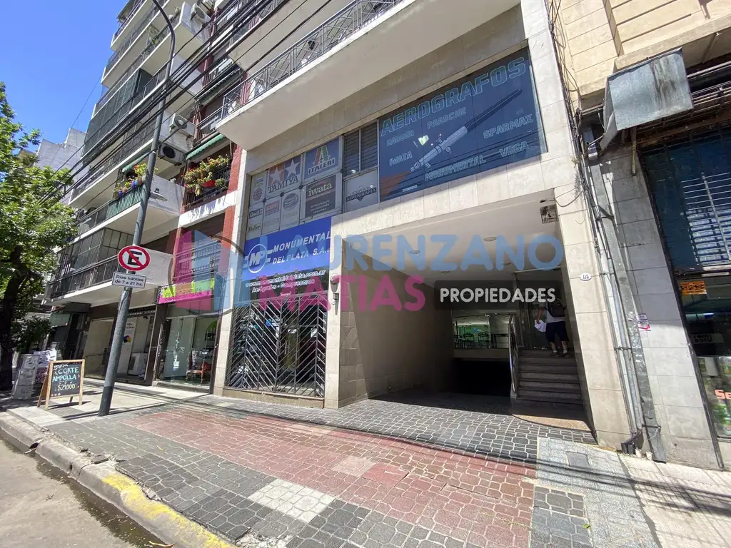 LOCAL CON DEPOSITO DE 720 M² - VILLA CRESPO