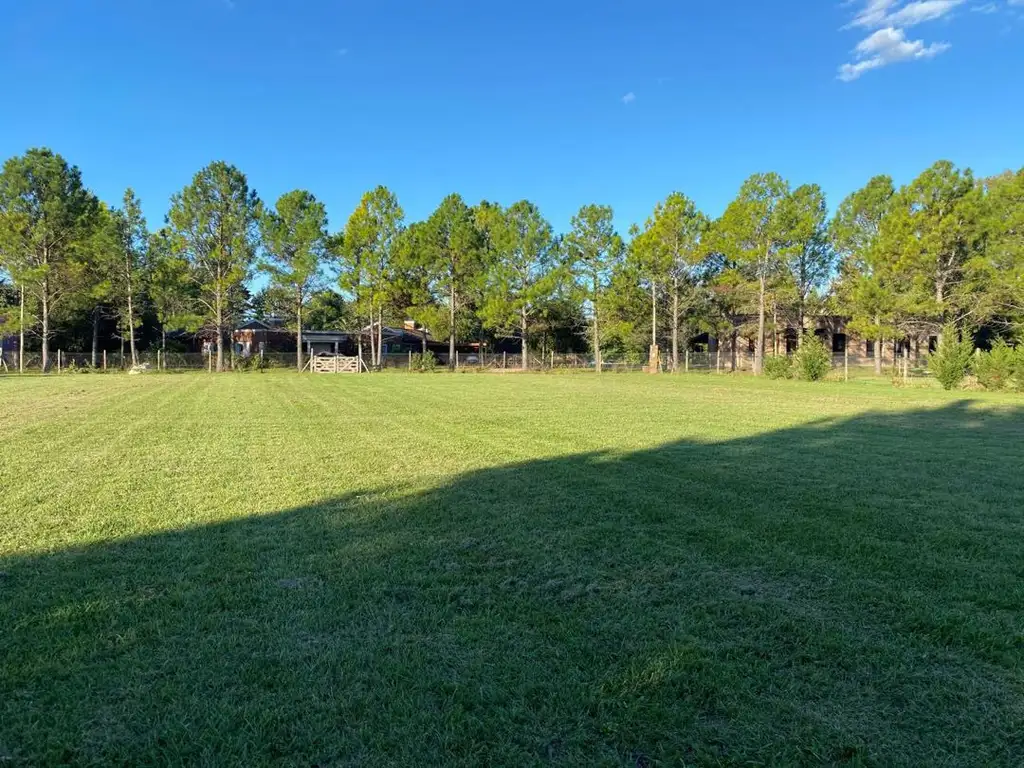 Lote en barrio Las Lomadas Cardales