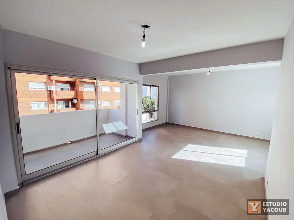 Departamento en venta - 3 dormitorios 2 baños - 96mts2 - La Plata