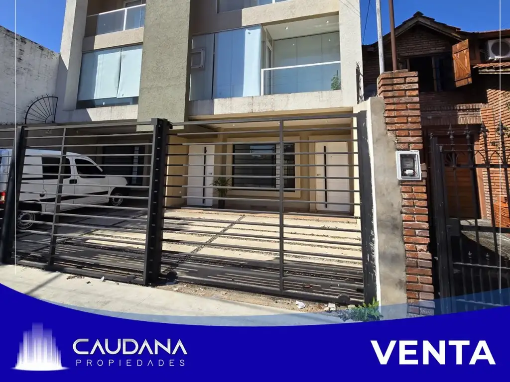 Triplax tres ambientes en venta en SAn Justo