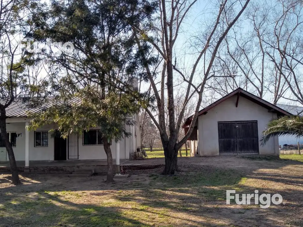 Casa en Perez gran terreno  - ACEPTA PERMUTA EN ROSARIO