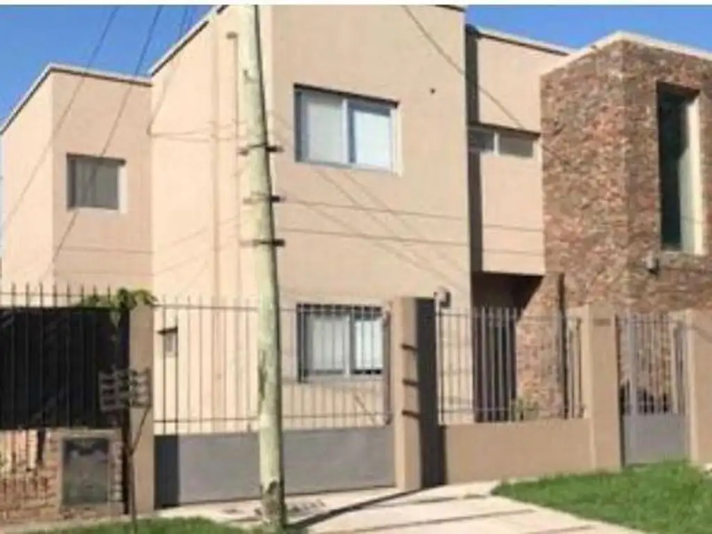 Casa en venta 6 ambientes en Ranelagh- Berazategui