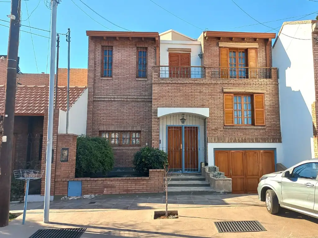 Casa en Venta - Alto Dorrego - Guaymallén