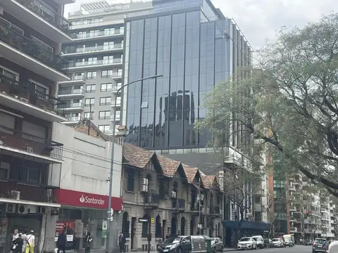 Edificio ícono 6000 m2