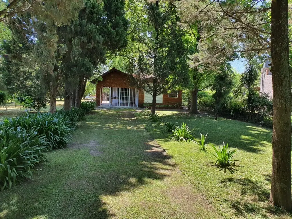 Casa quinta en Barrio Los Pioneros