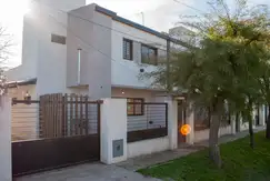 Dúplex en venta- Villa Elisa, Calle 425 e/15 y 16