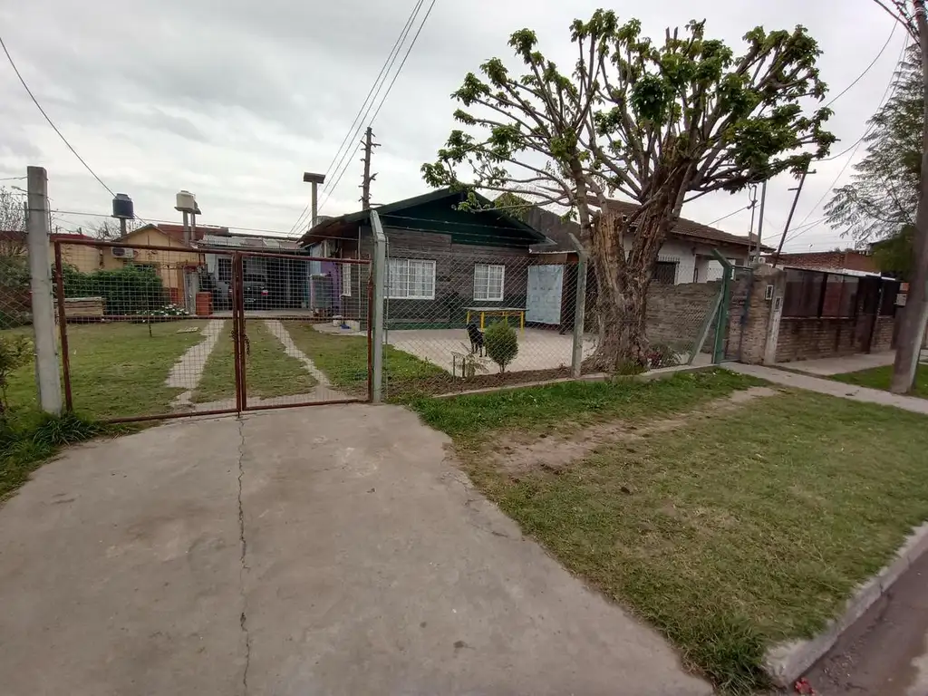 Casa  en venta en Gonzalez Catan