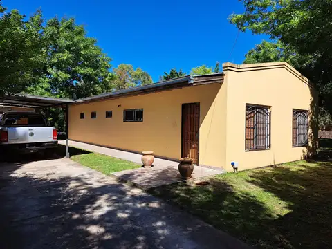 Venta de casaquinta en Barrio Los Viejos Ombues  Florencio Varela. OPORTUNIDAD