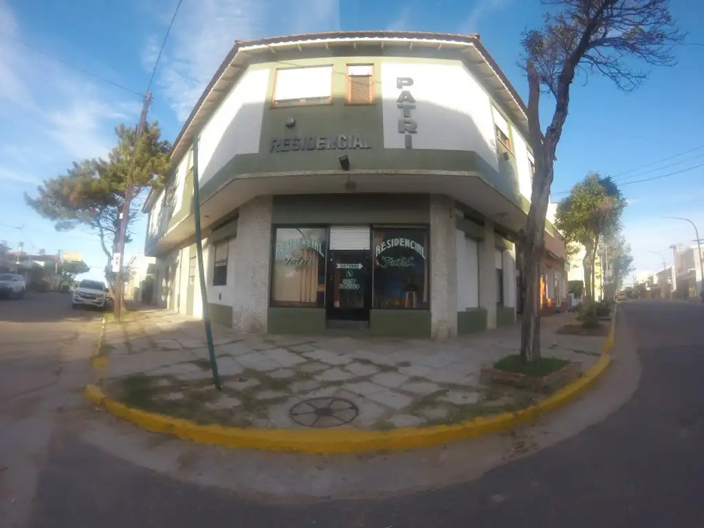 AMPLIA ESQUINA HOTEL/ HOSTERÌA EN VENTA EN MAR DE AJO NORTE