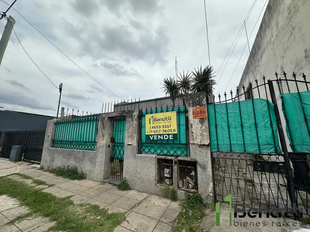 LOTE CON MEJORAS 10X43. ZONA INDUSTRIAL