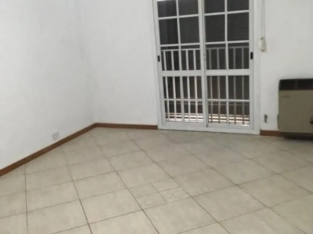 VENTA DEPARTAMENTO DE CUATRO AMBIENTES EN WILDE