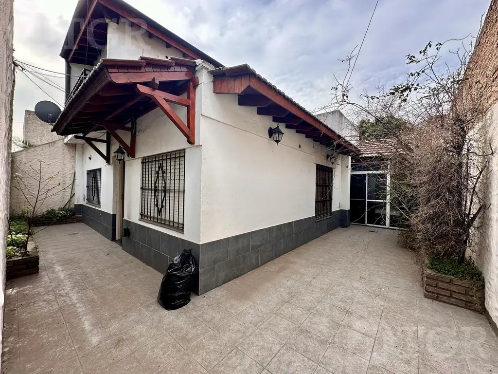 VENTA PH 4 AMB   DPTO 2 AMB con PATIO Y QUINCHO en LOMA HERMOSA