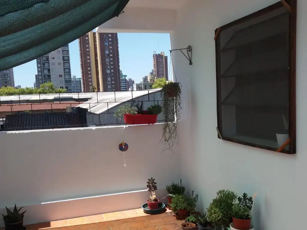 CASA TIPO TRIPLEX VENTA 4 AMBIENTES SAN MIGUEL CENTRO.TERRAZA COCHERA CUB