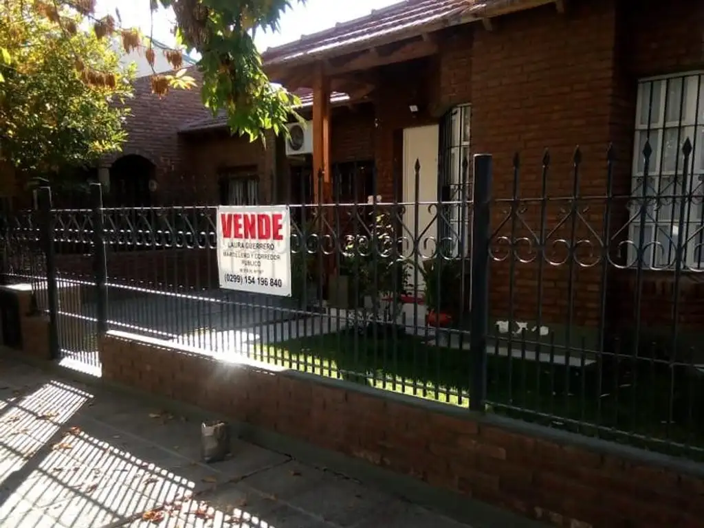 CIPOLLETTI VENDE -EXCELENTE CASA Bº JORGE NEWBERY