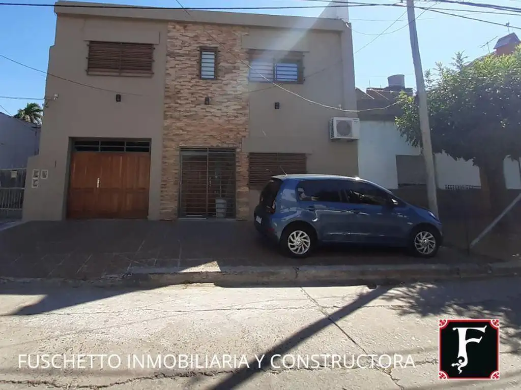 Casa en venta de 3 dormitorios c/ cochera en La Tablada