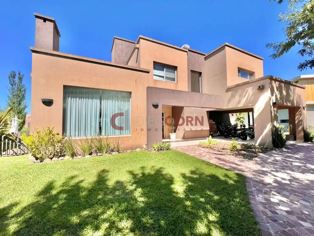 Venta Casa 5 AMB, vista al agua,Terravista,Gral Rodriguez