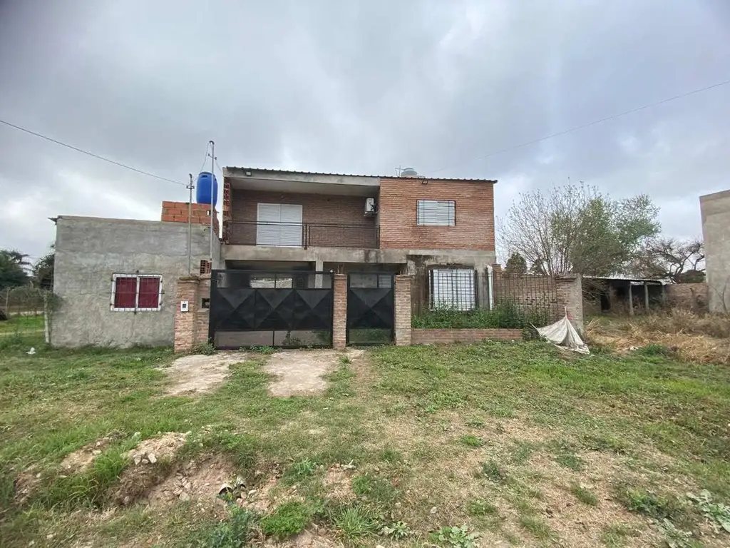 CASA EN VENTA EN BARRIO CONQUISTADORES