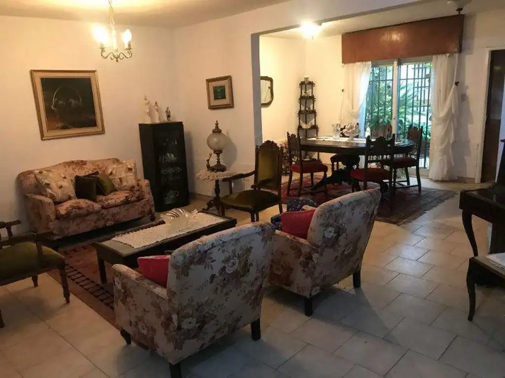 CERRO DE LAS ROSAS- VENTA CASA 6 DORMITORIOS - IDEAL CONSULTORIOS-