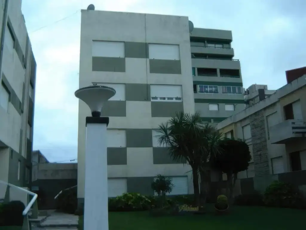 Departamento en venta - 2 dormitorios 2 baños - 60mts2 - San Bernardo Del Tuyú