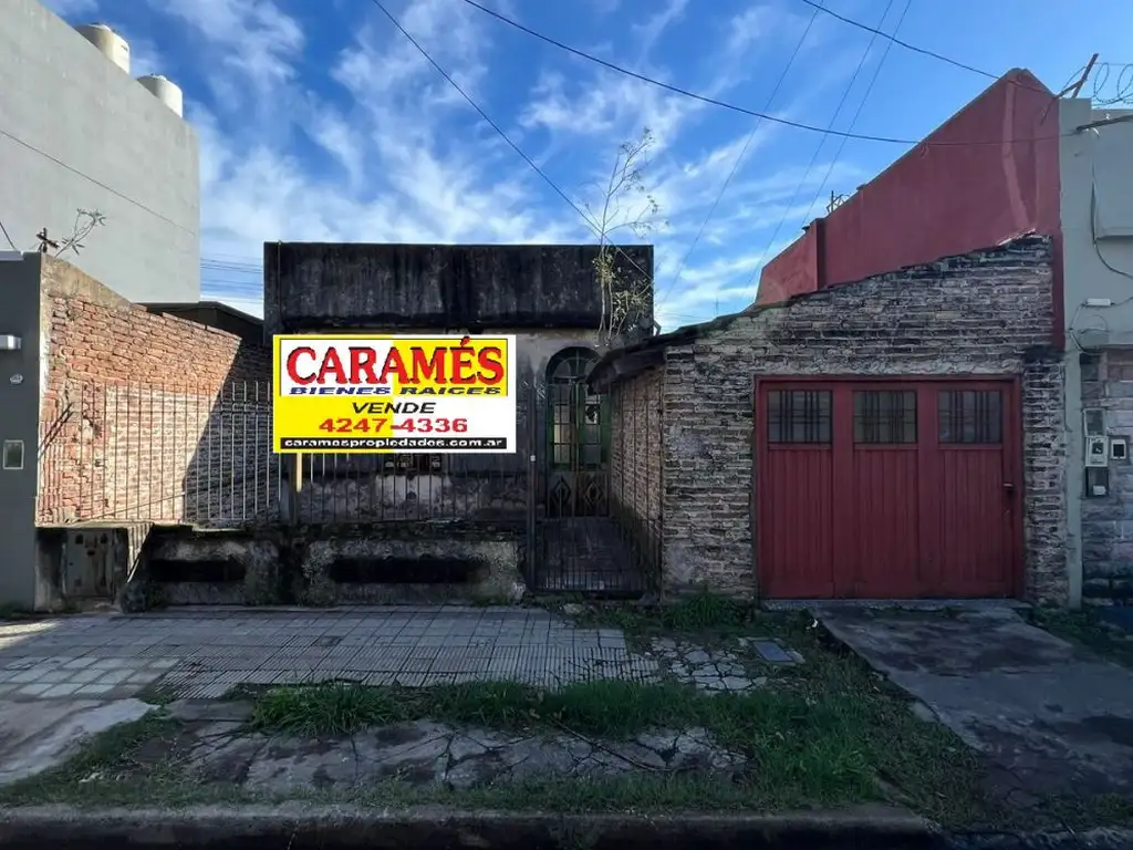 CASA A REFACCIONAR O DEMOLER S/ LOTE DE 270 MTS ¡EXC UBIC!