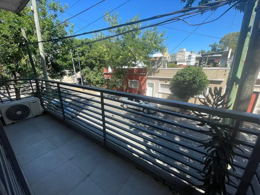 Venta Hermoso Departamento 2 ambientes en Saavedra