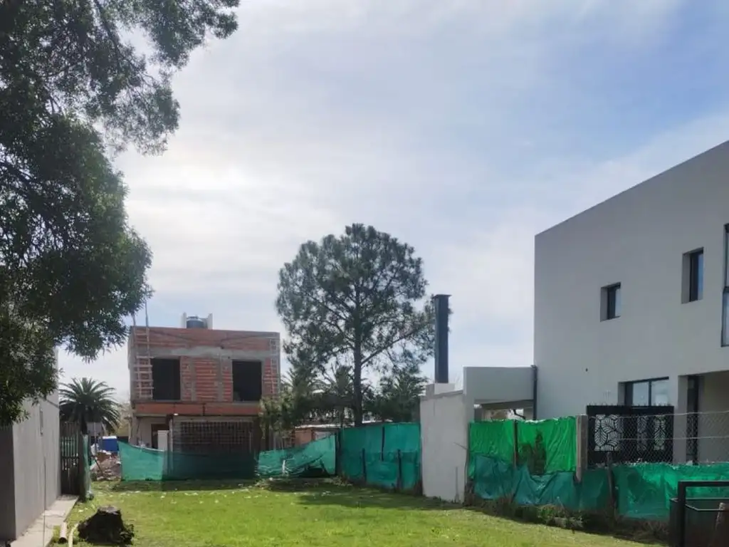 Venta de lote en Altos del Plata, San Carlos La Plata.