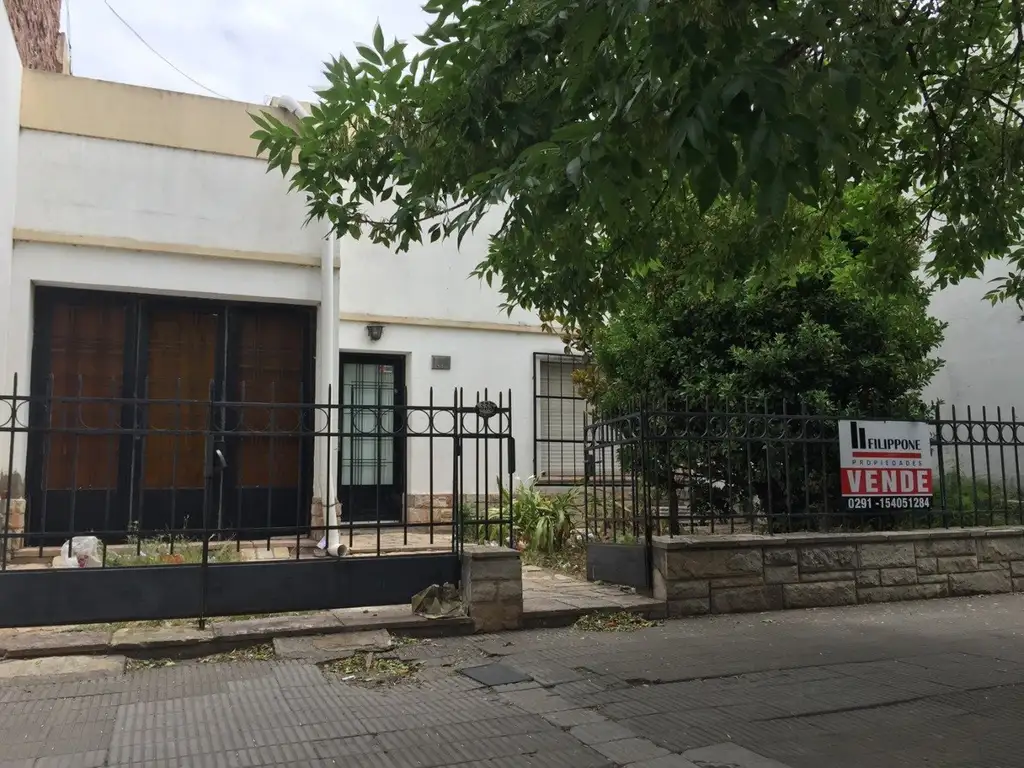 Casa en venta. buen lote - Berutti 335