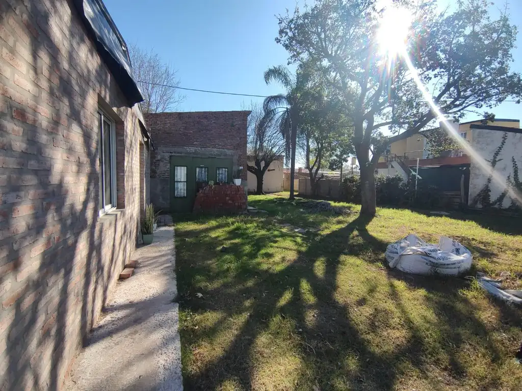 VENTA TERRENO CON DOS CASAS EN SAN JERONIMO SUD