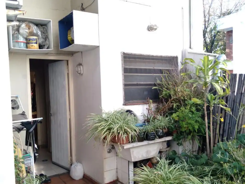 PH 3 ambinetes con terraza. Exc. ubicación en  Olivos