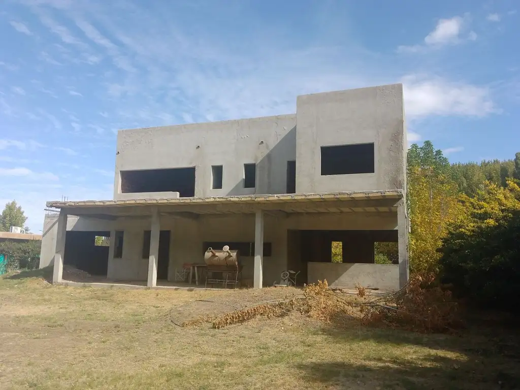 VENTA CASA EN CONSTRUCCION BARRIO SANTA RITA