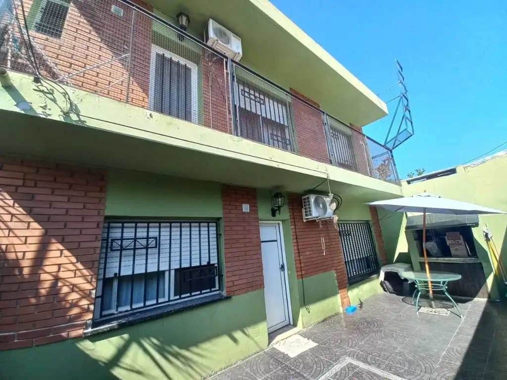 CASA EN VENTA/PERMUTA (BARRIO LA FLORIDA)