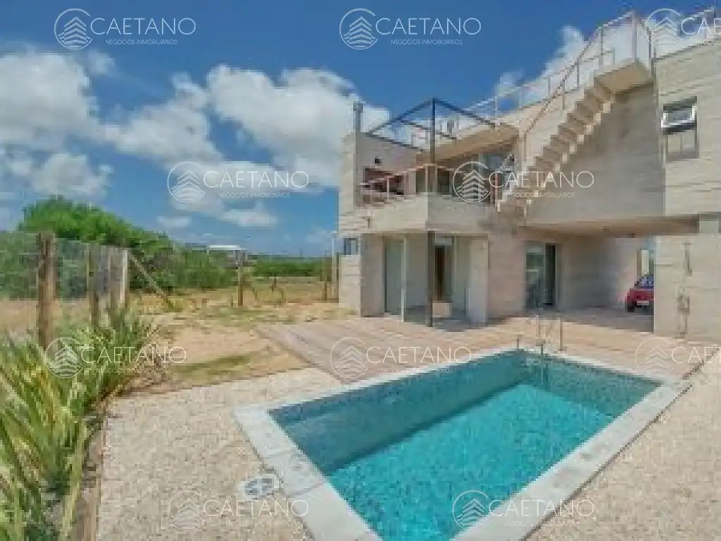 Casa en venta de 3 dormitorios frente al mar en La Juanita, Jose Ignacio