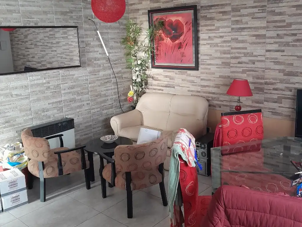 venta-casa-5-dormitorios-240m2-2-cocheras-20-febrero-5900-barrio