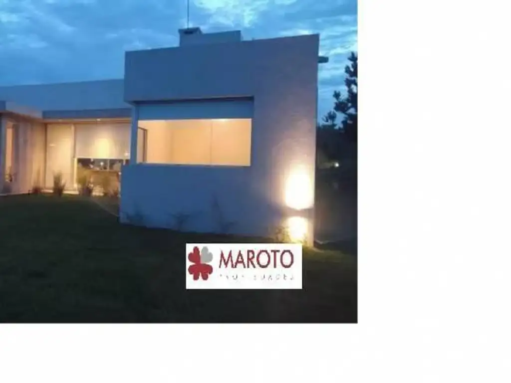 CASA EN VENTA EN BARRIO COSTA ESMERALDA - MAROTO PROPIEDADES