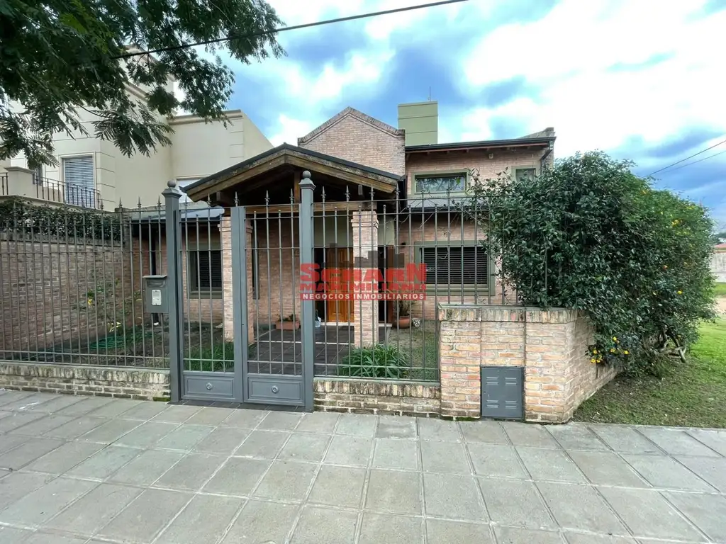 Casa - Venta - Argentina, Concordia - DAMIAN P. GARAT 1505