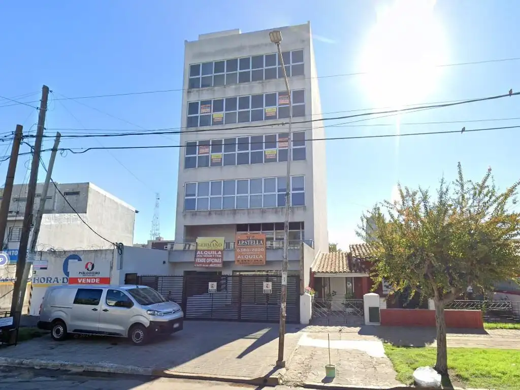 Local Comercial a Estrenar 483 m² en 3 Plantas - S.Justo (Ctro)