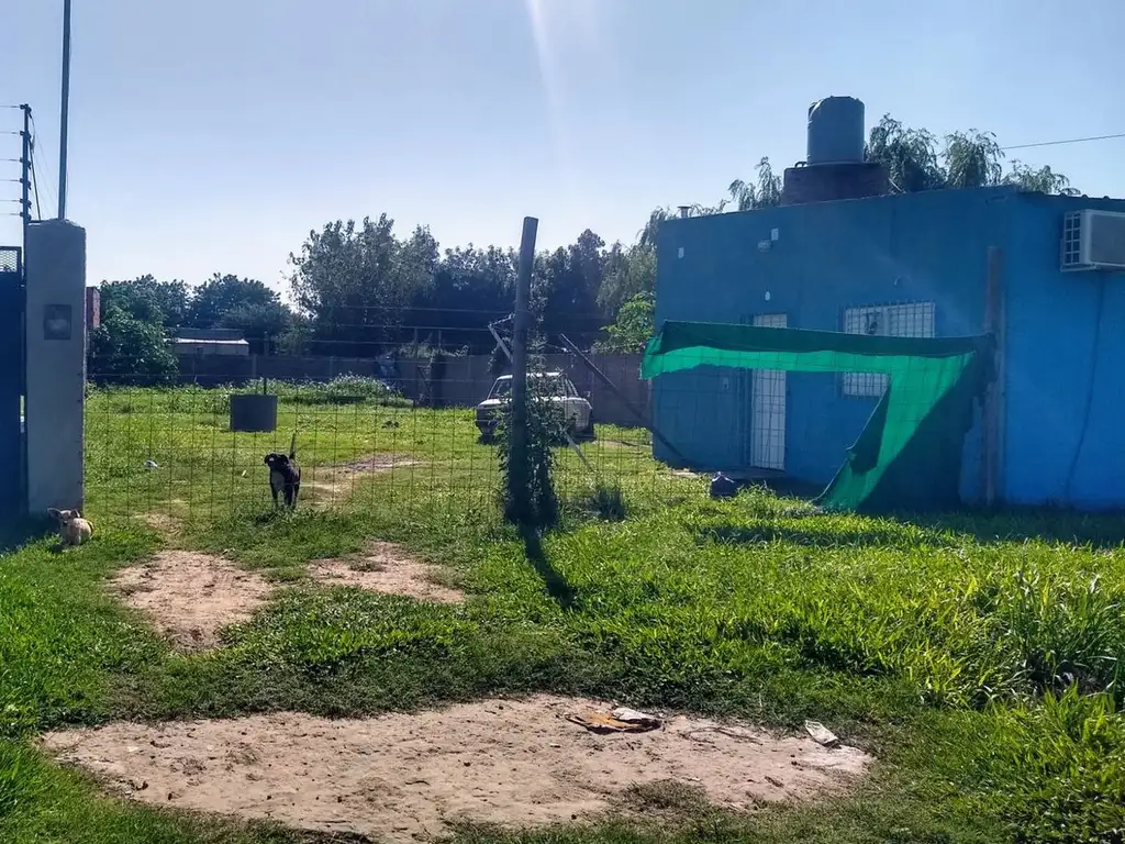 Casa con gran terreno en Santo Tomé