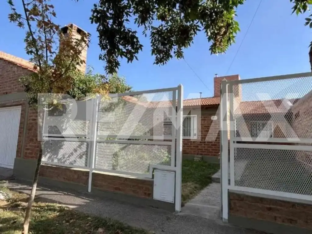 Venta Casa 4 dormitorios Cipolletti