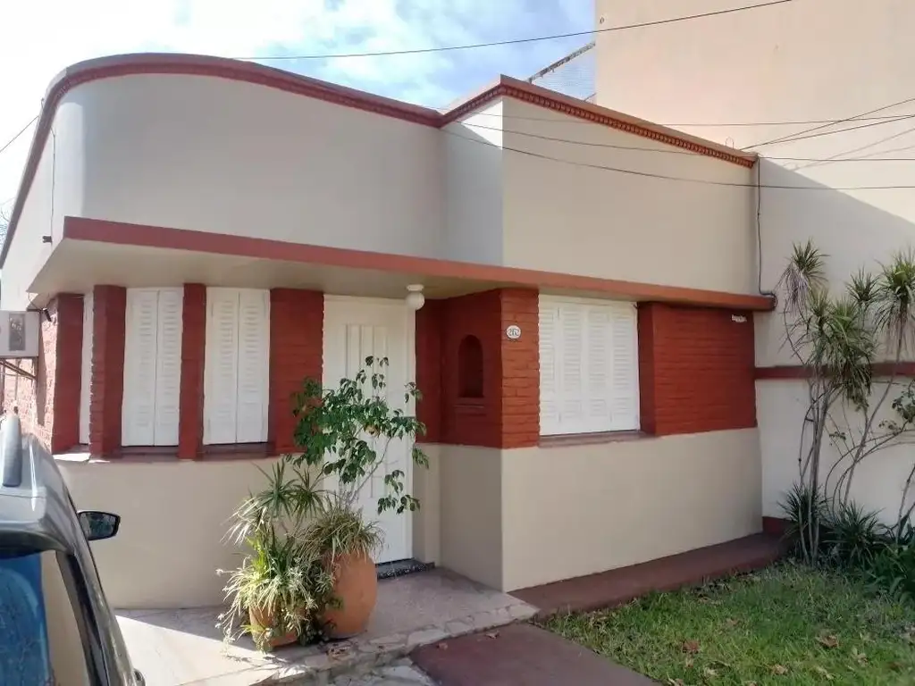 PH en venta - 3 Dormitorios 1 Baño - Cochera - 151Mts2 - San Fernando