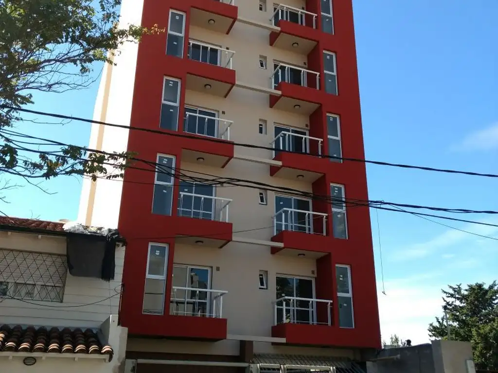 Vendo Departamento 2 Amb Muy Amplio Frente c/renta