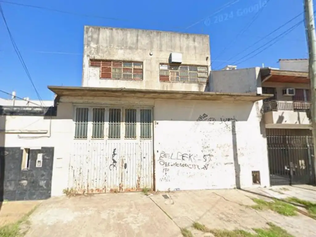 Galpón de Losa y Parabólico en 2 plantas c/ Entre piso - 820 m² Edificados - San Justo