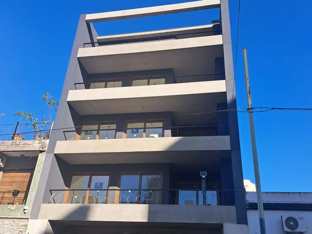 VENTA DEVOTO SEMIPISO 4 AMB 116m2 COCHERA ESTRENAR