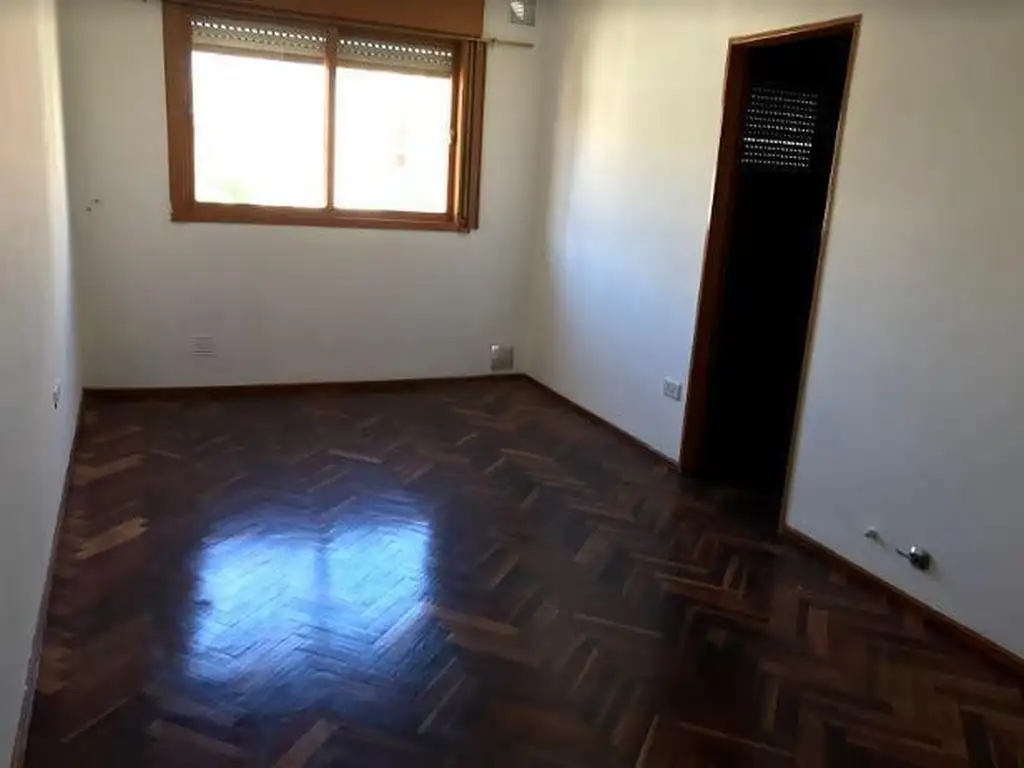 DEPARTAMENTO VENTA 1 DORMITORIO  SIN BALCON DEPARTAMENTO BARRIO MARTIN APTO CREDITO AL FRENTE